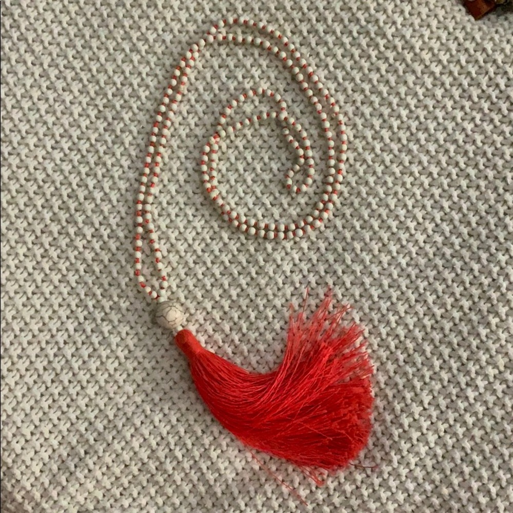 Tassel necklace
